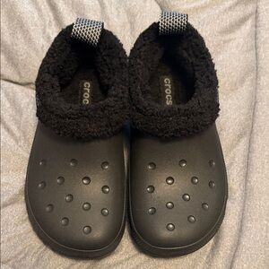 CROCS Black Fuzzy Slippers